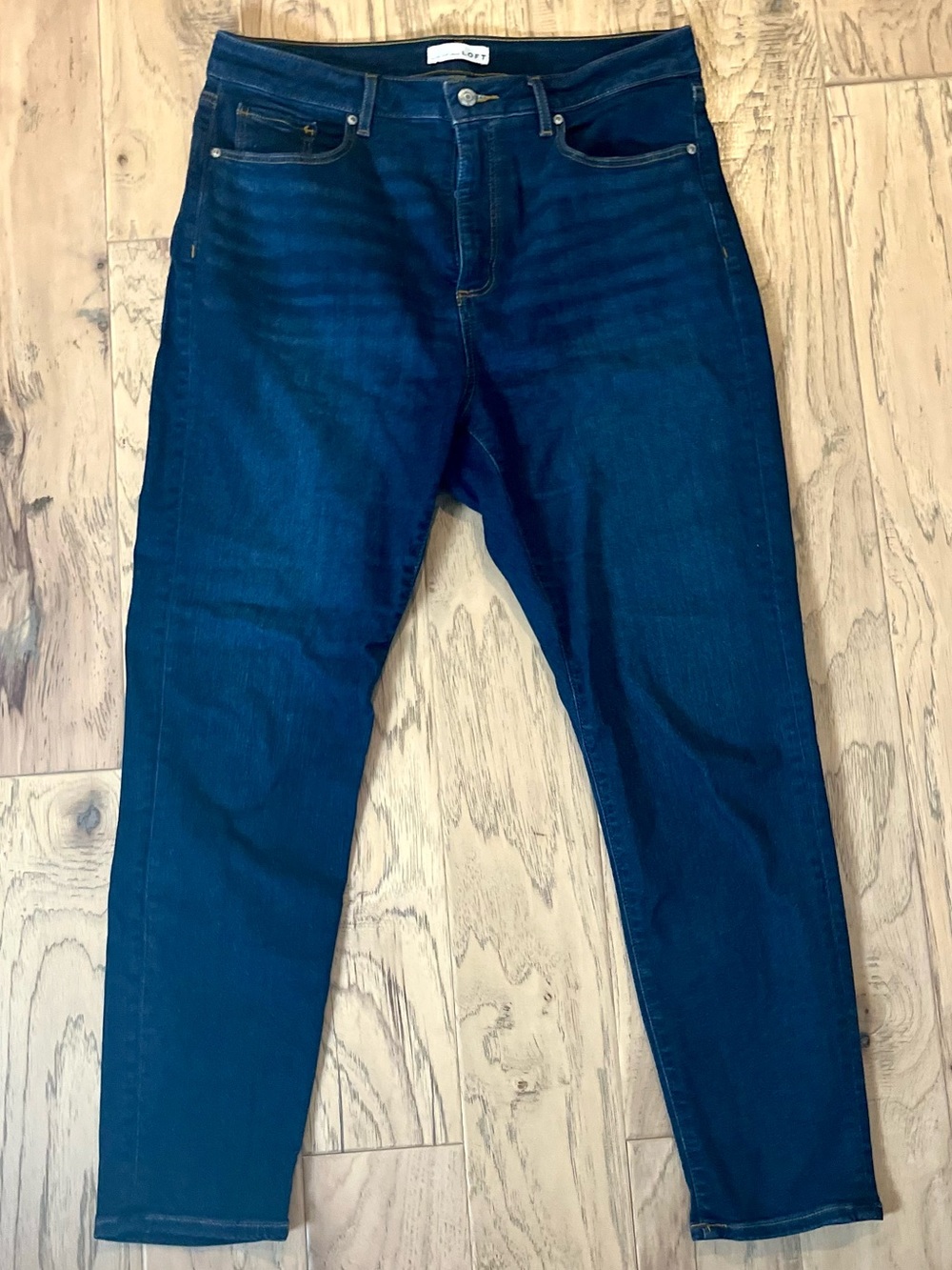 LOFT Dark Blue Curvy Skinny Jeans, size 12, waist 31